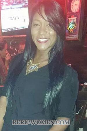 180631 - Karina Age: 37 - Colombia