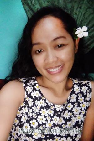 200990 - Rhezel Age: 35 - Philippines