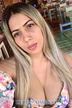 212151 - Monica Age: 32 - Colombia