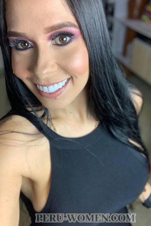 219488 - Laura Age: 36 - Colombia