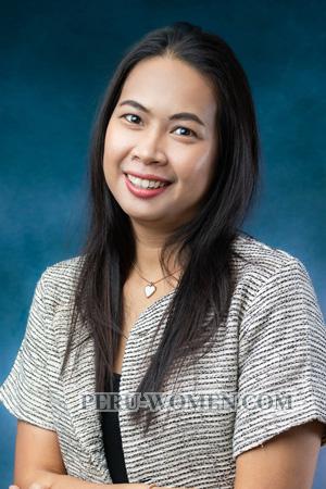 222181 - Areerat Age: 37 - Thailand