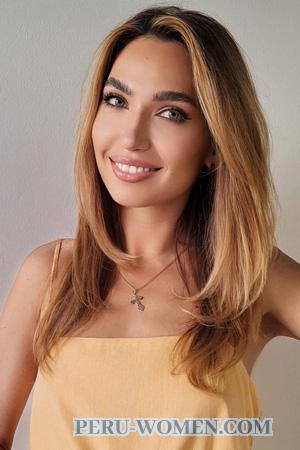 224026 - Elena Age: 37 - Ukraine