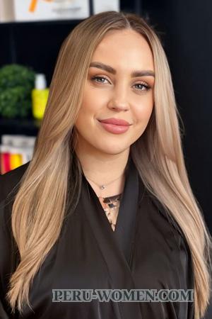 225576 - Yuliia Age: 38 - Ukraine