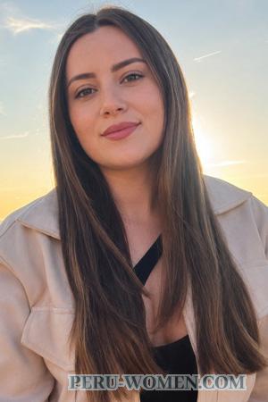 227508 - Laura Age: 26 - Colombia